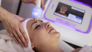 Face beauty treatment at the Spa of the Lido Palace in Riva del Garda - Leading Hotels of the World