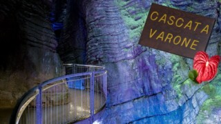 Naturphänomen ( Cascata Varone ) in Italien